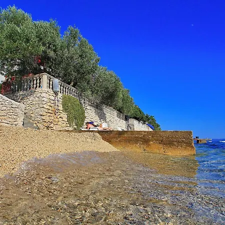 Valerija I Joso アパート ビビニェ